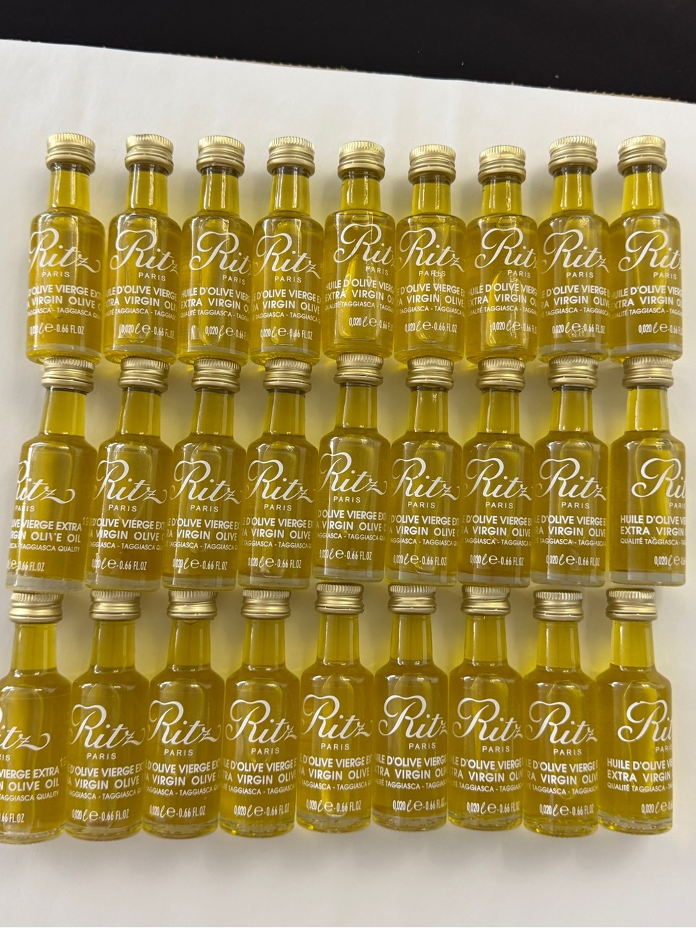 🔥 HOTEL RITZ PARIS OLIVE OIL 27 mini BOTTLES